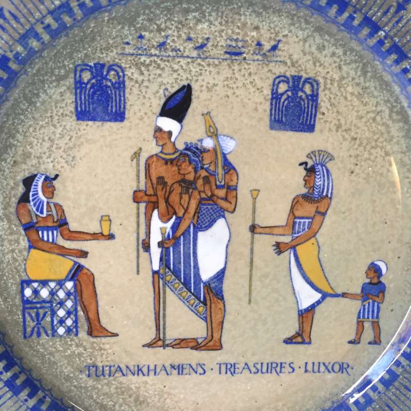 ROYAL DOULTON `TITANIAN` fine bone china Cabinet , display plate `TUTANKHAMEN`S TREASURES LUXOR`