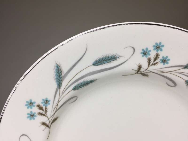 JOHNSON BROS. ' SNOWWHITE ' REPLACEMENT CAKE / SIDE PLATE