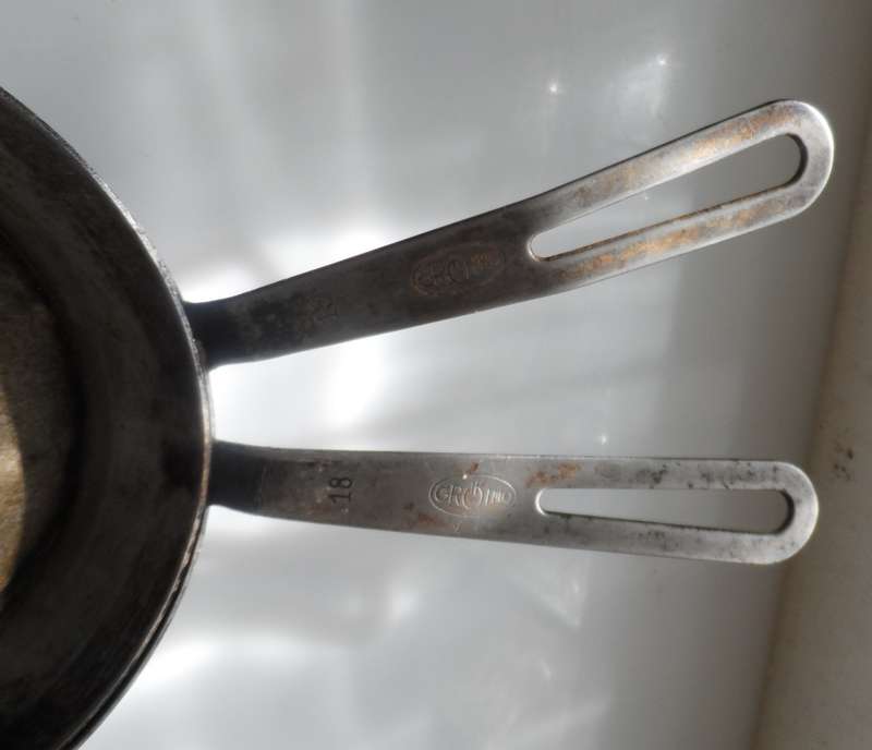 GRO'MO STAINLESS STEEL 18 cm / 7 ins.diam. X 40mm /1 1/2 ins depth  SAUTE PANS X 2 salvaged catering
