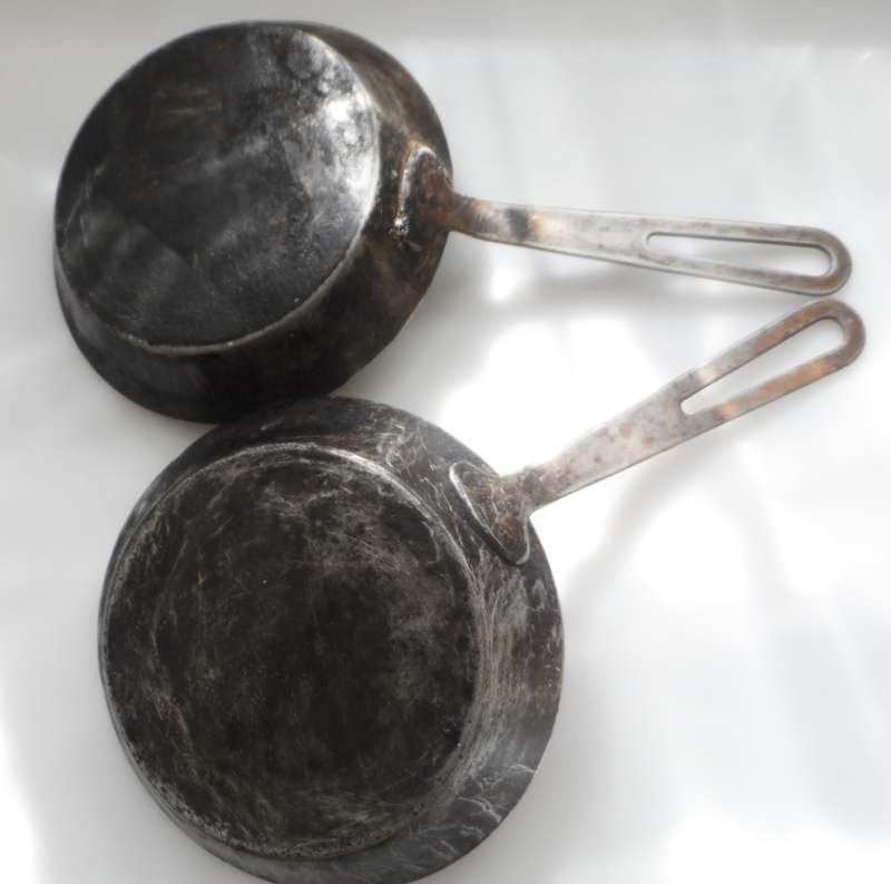 GRO'MO STAINLESS STEEL 18 cm / 7 ins.diam. X 40mm /1 1/2 ins depth  SAUTE PANS X 2 salvaged catering