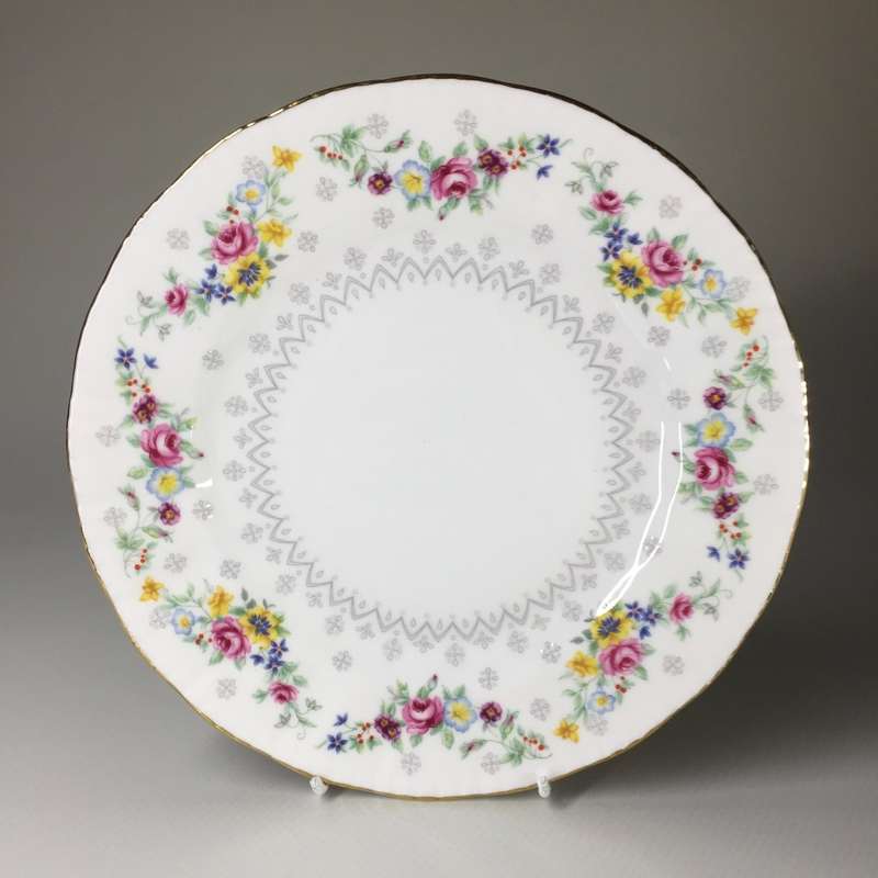 PARAGON  replacement cake  / side plate     ' SPRING GARLAND '