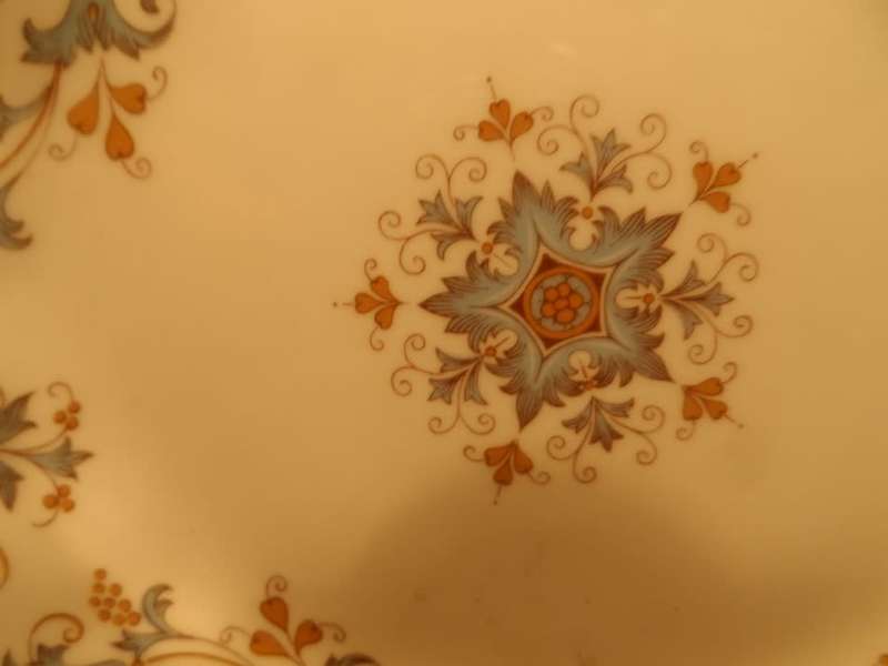 PARAGON  replacement cake  / side plate     '  TUSCANY  '