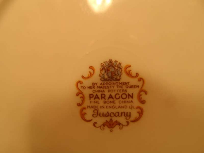 PARAGON  replacement cake  / side plate     '  TUSCANY  '