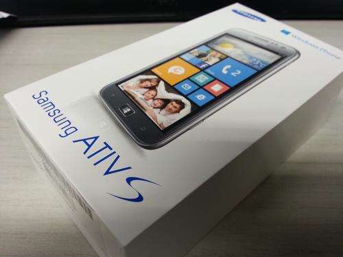 SAMSUNG ATIV S Windows Smartphone