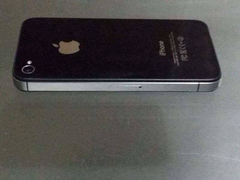 IPHONE - 4s Black 32gb