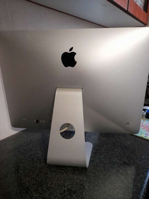 Secondhand 21.5` iMac (2013)