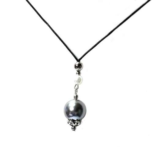 CLOSE DOWN SALE ! European style -Necklace -NEW- with Nacre cultured pearls