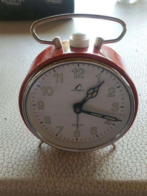 Alarm Clock - manual movement -Comet- NEW