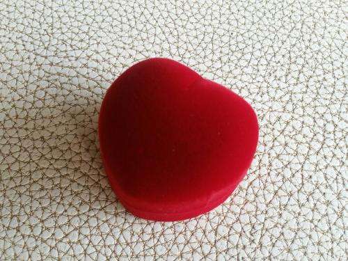 Storage Ring Jewellery Box Heart  bordaux NEW