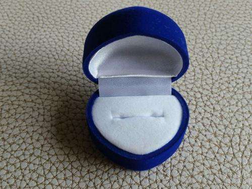 Storage Ring Jewellery Box Heart  king blue NEW