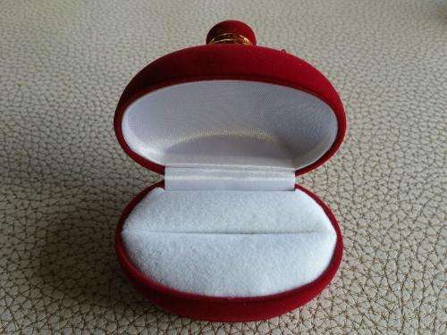 Storage  Jewellery Box  7.0cm x 4.0cm NEW