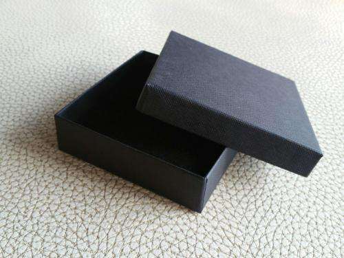 Storage - Gift Jewellery Box   8.5cm x 8.5cm NEW