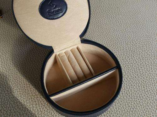 Storage - Gift - Travel - Jewellery Box -NEW- genuine nappa leather -Diameter 12.5 cm