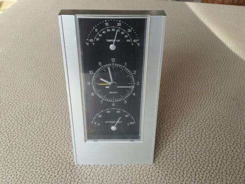 Table Alarm clock -NEW
