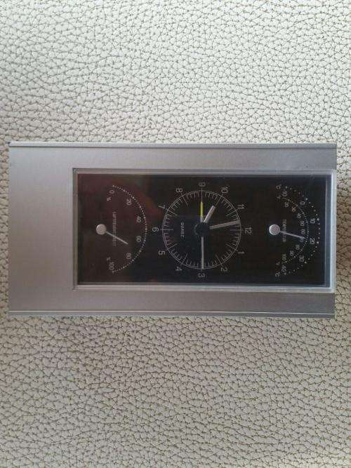 Table Alarm clock -NEW