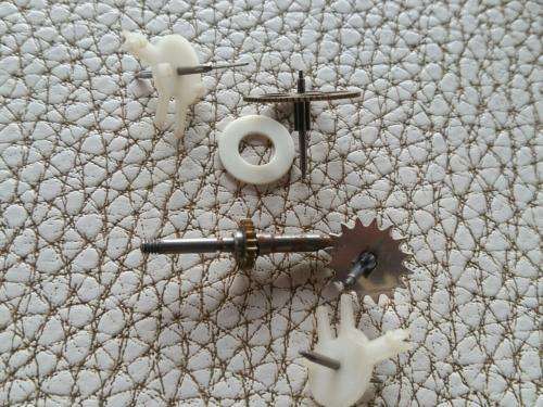 Clock - watch parts - gears - Watchmaker find your Treasure
