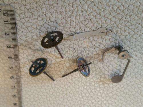 Clock - watch parts - gears - Watchmaker find your Treasure