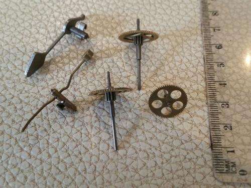 Clock - watch parts - gears - Watchmaker find your Treasure
