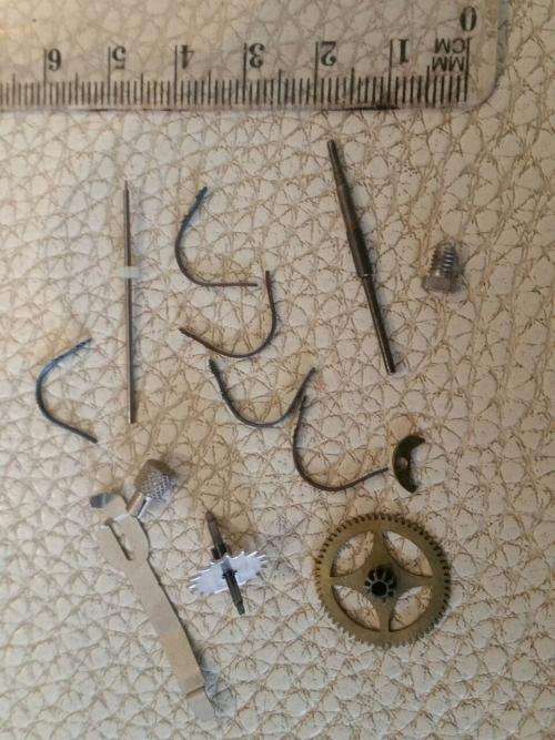 Clock - watch parts - gears - Watchmaker find your Treasure