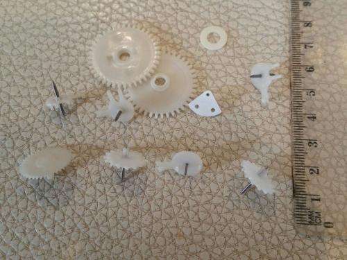 Clock - watch parts - gears - Watchmaker find your Treasure