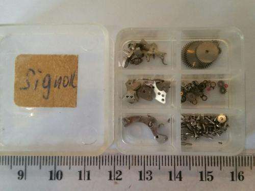Clock - watch parts - gears and more - Watchmaker or crafter - find your Treasure