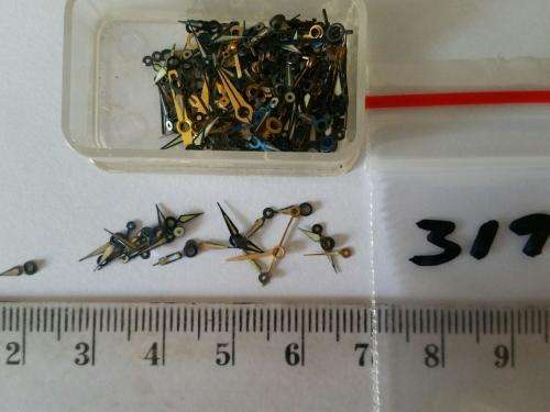 Watch parts-  Box with div. hands  - Watchmaker find your Treasure