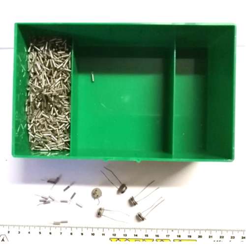 Watch parts - electronical parts - price p. Lot see picture