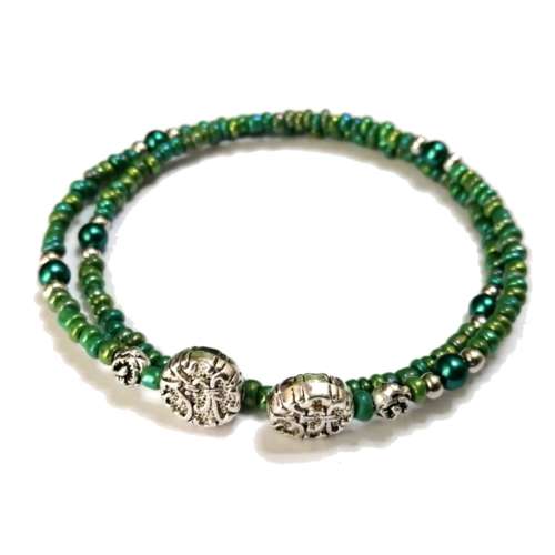 Bracelet,  Glass Bracelet with memory wire ( fits for any size )