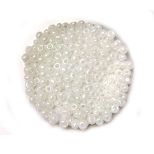 Beads / Glass  Seed Beads - 1300pcs  - 4mm- Size 6 - pearl white -100g / Beads for crafting
