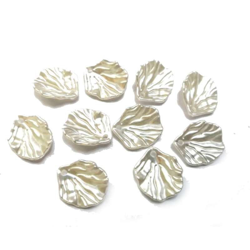 Beads / Acrylic Beads - 18x15mm -  50pcs -Pearl Optic Leaves / Beads for crafting