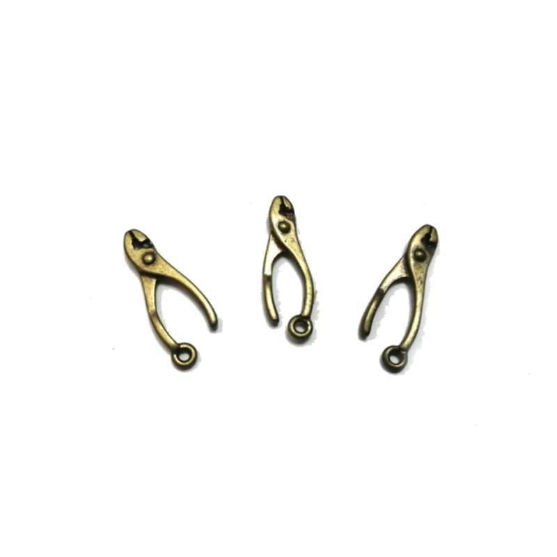 Pendant / Tongs- Pendants - 3pcs - 23x8mm antique gold color / for crafting