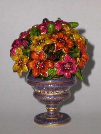 Estee Lauder Beautiful Lily Bouquet Compact for Solid Perfume