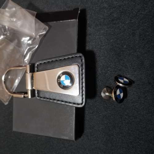BMW Original Keyholder and cufflinks set