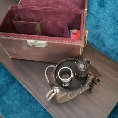 1940s Revere Eight, Model 99 double turret Movie camera
