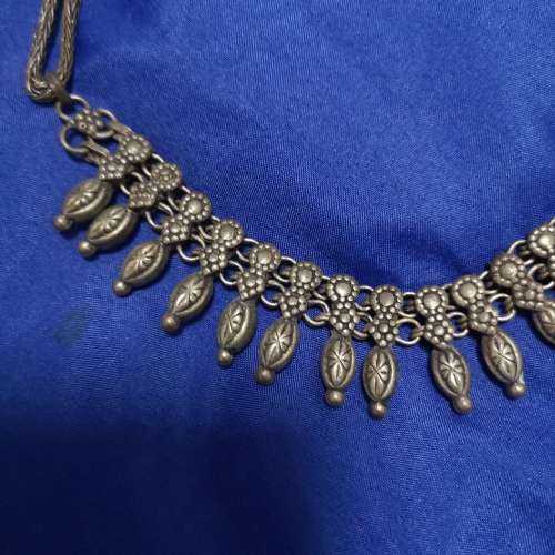 Vintage oxidised style choker