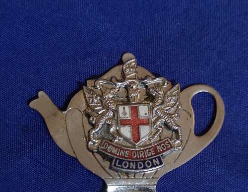 Vintage Tea Caddy Spoon, London Crest