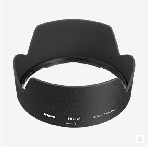 Nikon HB-32 Hood for Nikon18-70mm/18-105mm Lens.