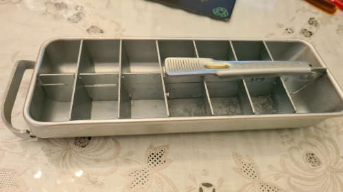 Vintage retro Frigidaire Quickube aluminum ice cube tray