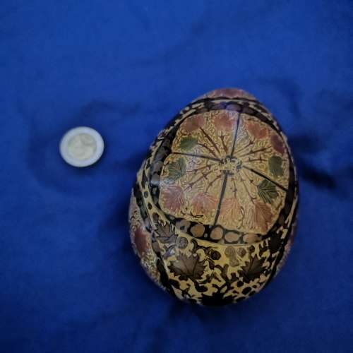 Vintage Lacquered Egg Shaped Trinket Box Floral Handpainted Artwork