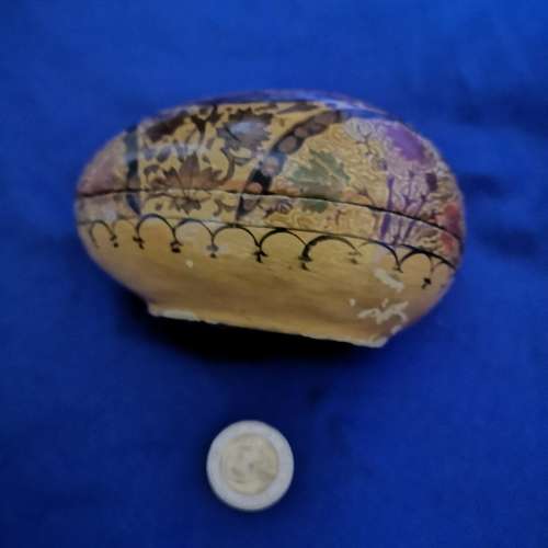Vintage Lacquered Egg Shaped Trinket Box Floral Handpainted Artwork