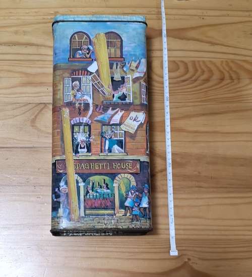 Spaghetti House, Display Tin with arty hilarious depictions. Ideal Restaurant Decor. H +-31.5cm