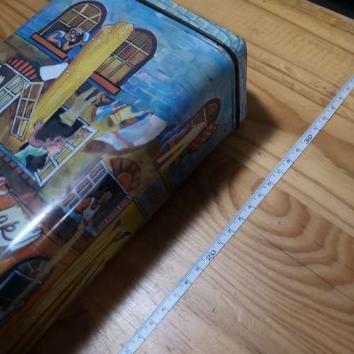 Spaghetti House, Display Tin with arty hilarious depictions. Ideal Restaurant Decor. H +-31.5cm