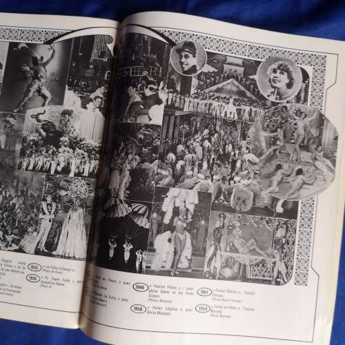 Rare PROGRAMME : PARIS ` FOLIES BERGÈRE ` FOLIES JE T`ADORE - 1977
