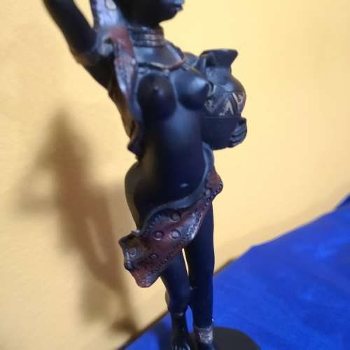 Vintage Resin Black African Woman Figurine with Water Jug. Excellent detail !