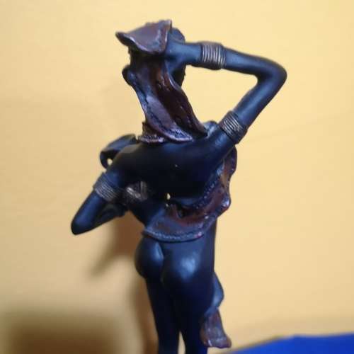 Vintage Resin Black African Woman Figurine with Water Jug. Excellent detail !