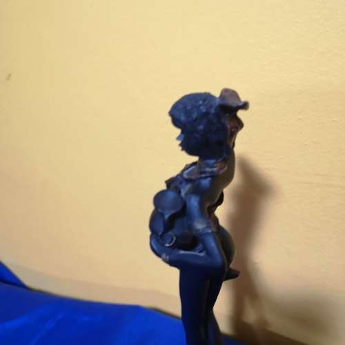 Vintage Resin Black African Woman Figurine with Water Jug. Excellent detail !