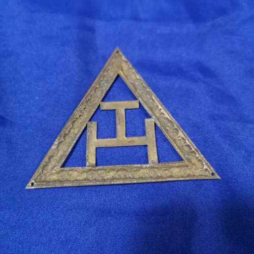 ANTIQUE MASONIC REGALIA ROYAL ARCH TRIPLE TAU in brass