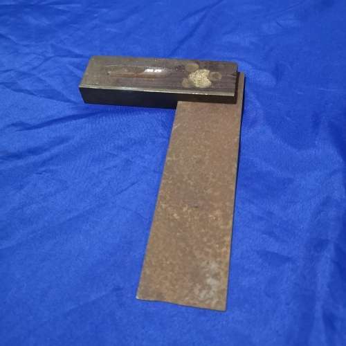 VINTAGE BRASS INLAY 7-1/2 X 4-3/4` CARPENTERS STEEL SQUARE WOODWORKING SHOP TOOL