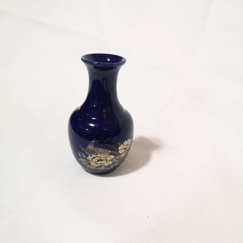 Oriental Peacock Vase