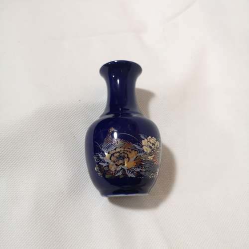 Oriental Peacock Vase